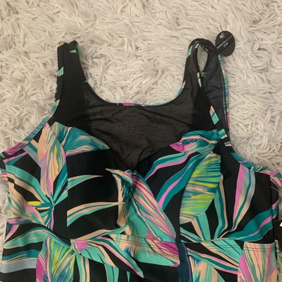 NWT Torrid Pretty Summer Leaves Black Mesh High Neck Swimsuit Size 2 2X 18 20 - Picture 4 of 9